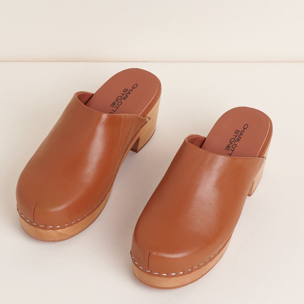 Charlotte Stone clogs